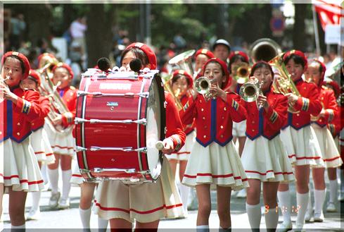 ���l�s�����}���w�Z���ǃo���h�u���C�g�`�F���[