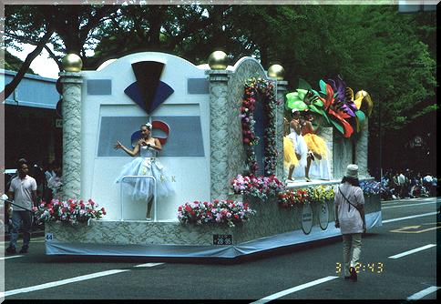 ���l�����h�}�[�N�^���[